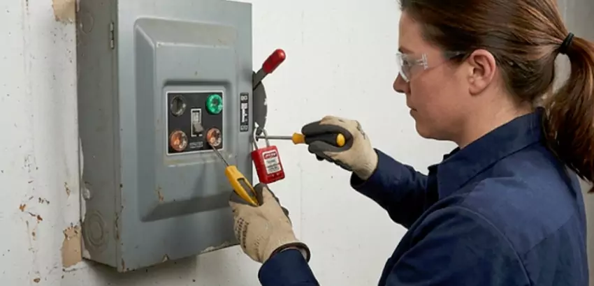 Motion Sensor Light Switch Replacement in Murfreesboro